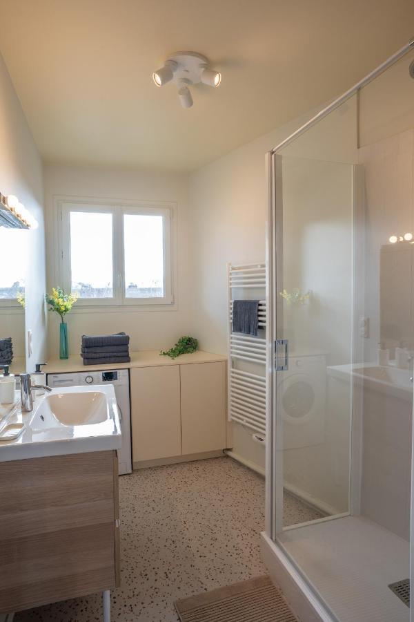Tours Centre - Proche Gare - Parking Velo - Balcon - Arrivee Autonome Apartment Екстериор снимка