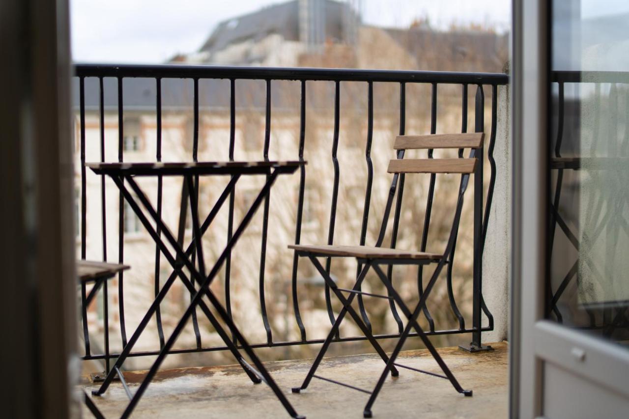 Tours Centre - Proche Gare - Parking Velo - Balcon - Arrivee Autonome Apartment Екстериор снимка