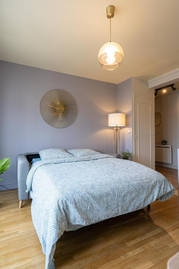 Tours Centre - Proche Gare - Parking Velo - Balcon - Arrivee Autonome Apartment Екстериор снимка